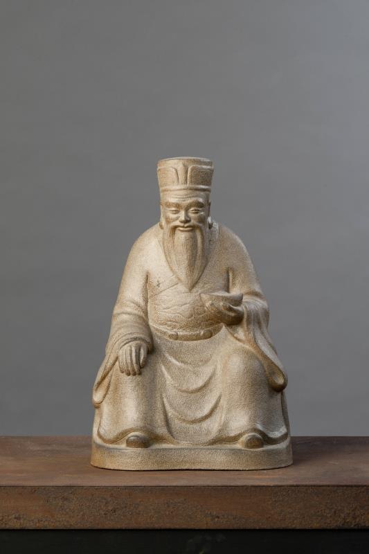 楊元太　福德正神　陶　35 x 18 x22.5cm（攝影／王谷元；王怡文提供）