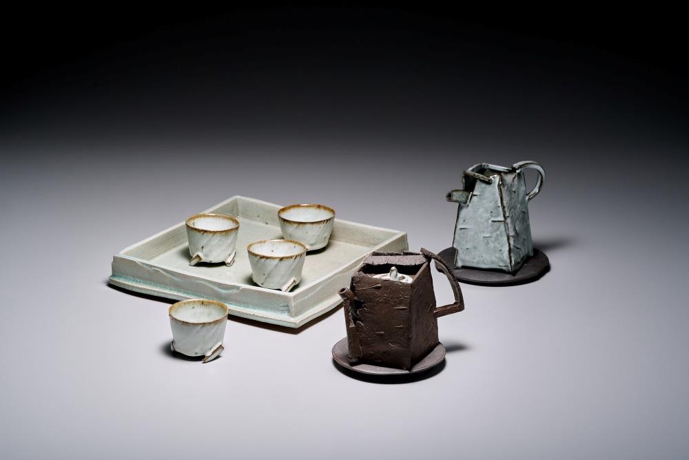 器皿組銀獎 傅永悌(臺灣) 青瓷茶器 尺寸壺10x14x10 cm、茶海9x9×12 cm